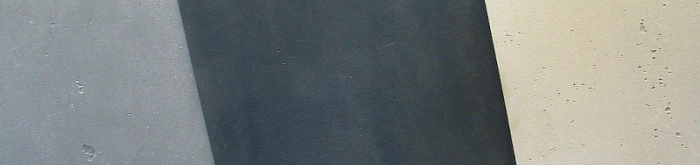 Dekorativní flexibilní kompozitní plát DEKORBETON šedá je na foto vlevo